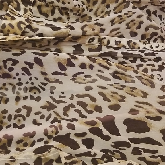 Leopard Print Blouse - Picture 4 of 4